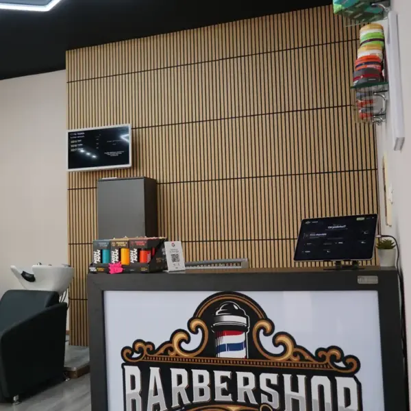 golden-hairstyle-reception
