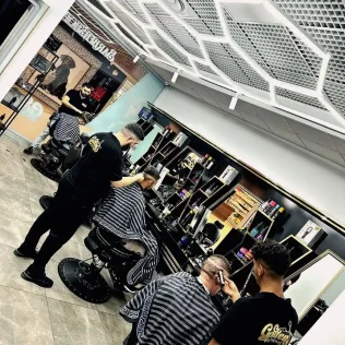 golden uomo barber 6