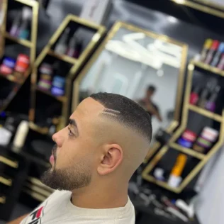 golden uomo barber